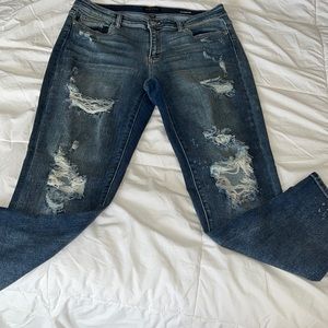 Judy Blue Major Distressed Boyfriend Jeans